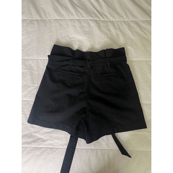 Chic High-Waist Black Shorts with Adjustable Tie Belt - Picture 8 of 8